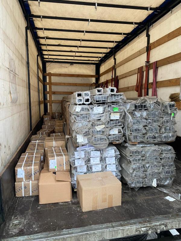 Доставка фасадных и кровельных материалов