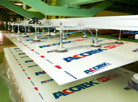 Алюминиевая композитная панель RAL 9003 Сигнальный белый Alcotek